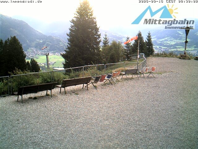Archiv Foto Webcam Immenstadt: Mittaggipfel (Blick ins Illertal)