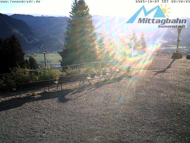 Archived image Webcam Mountain Mittagberg (View towards Valley Iller)