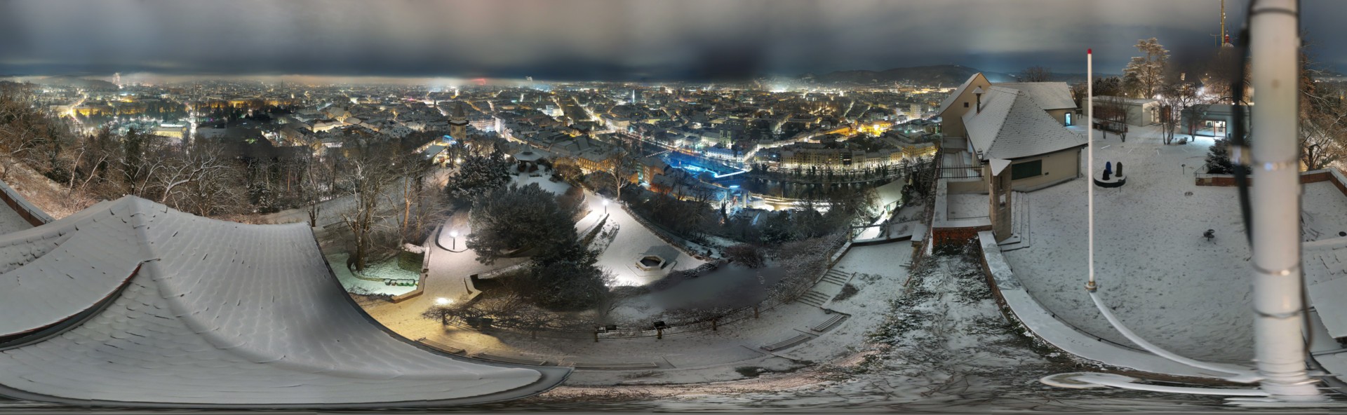 Archiv Foto Webcam Graz: Panorama vom Schlossberg