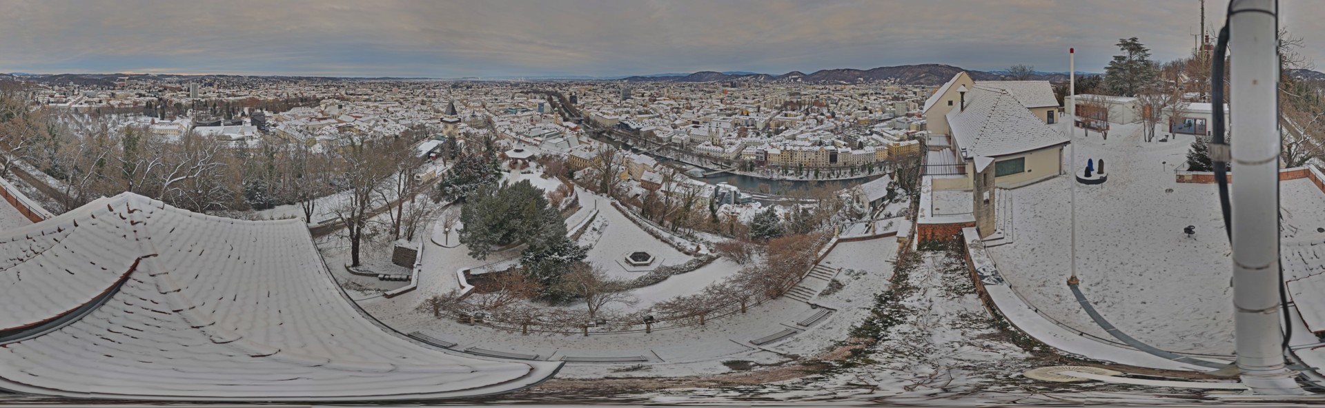 Archiv Foto Webcam Graz: Panorama vom Schlossberg