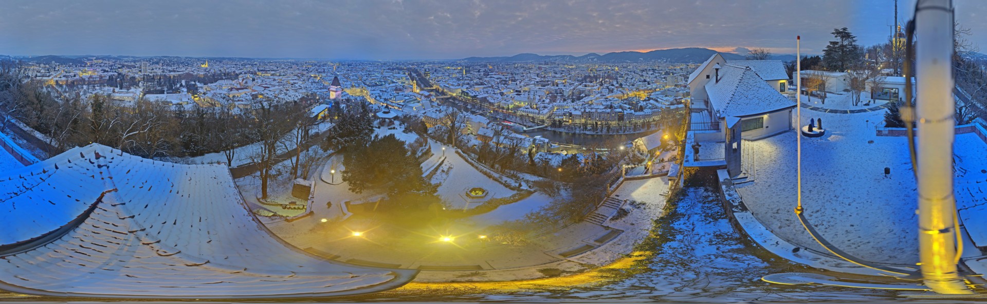 Archiv Foto Webcam Graz: Panorama vom Schlossberg