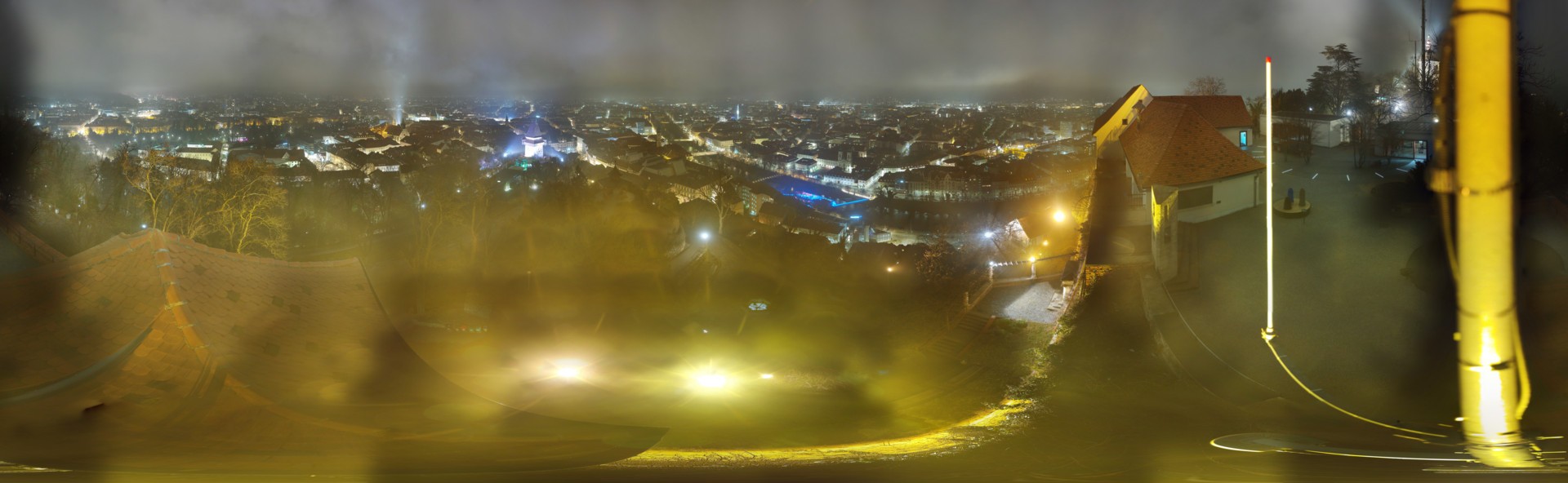 Archiv Foto Webcam Graz: Panorama vom Schlossberg