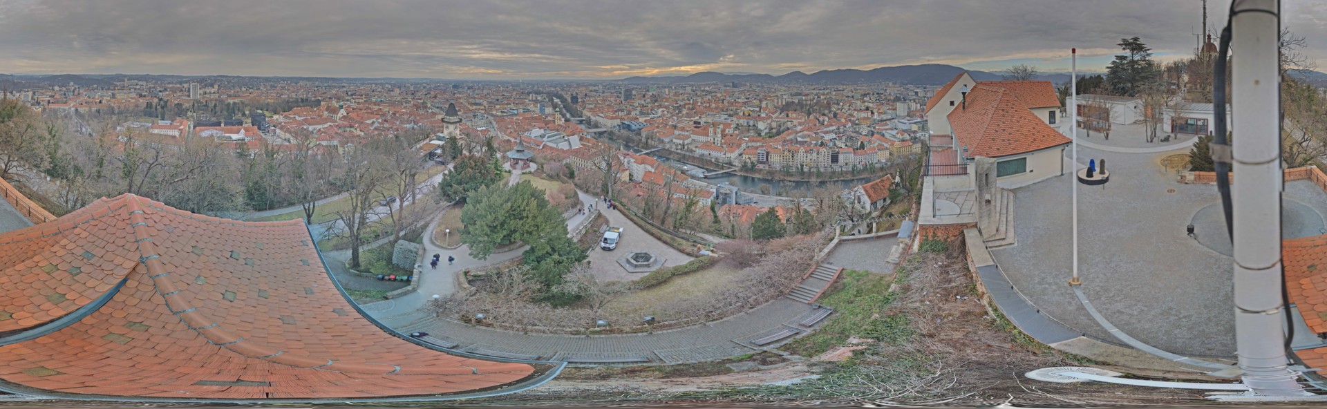 Archiv Foto Webcam Graz: Panorama vom Schlossberg