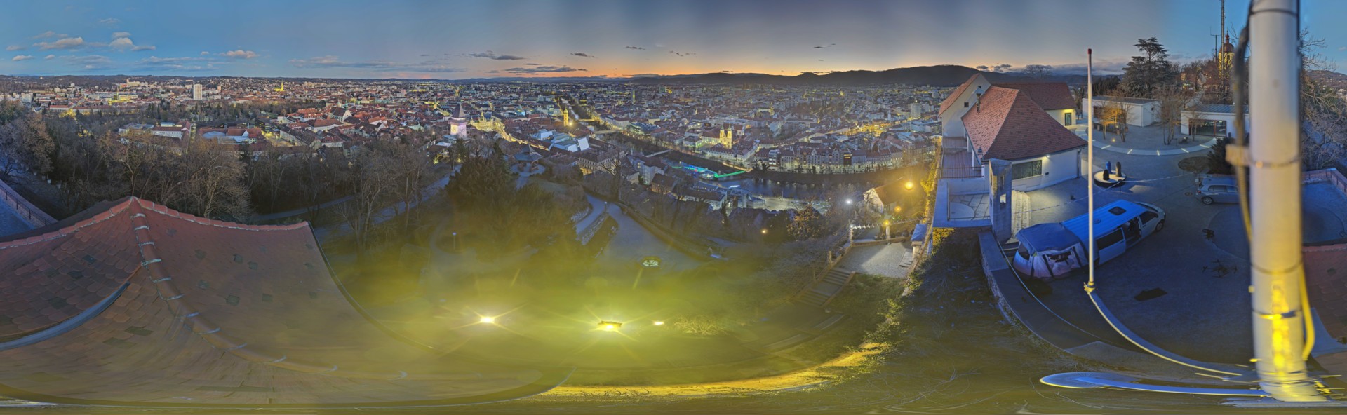 Archiv Foto Webcam Graz: Panorama vom Schlossberg