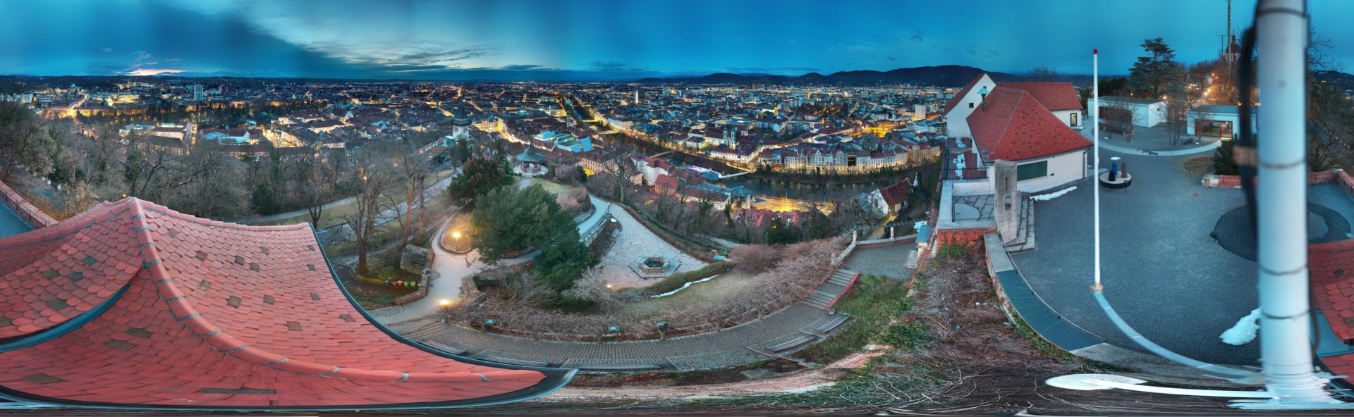 Archiv Foto Webcam Graz: Panorama vom Schlossberg