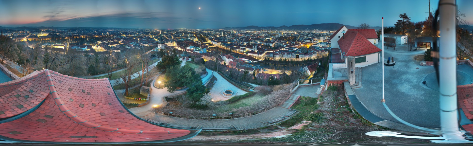 Archiv Foto Webcam Graz: Panorama vom Schlossberg