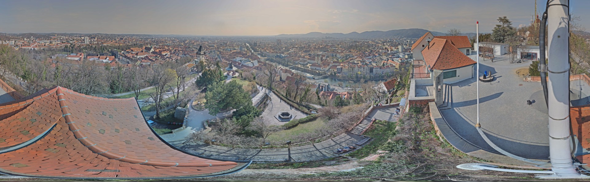 Archiv Foto Webcam Graz: Panorama vom Schlossberg