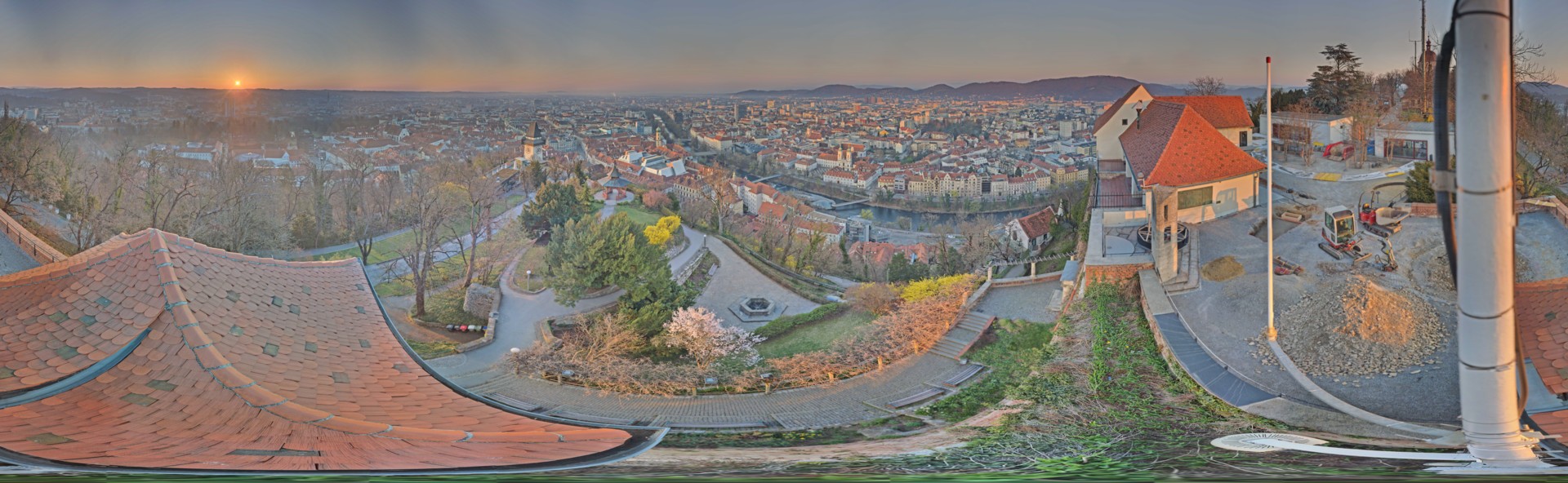 Archiv Foto Webcam Graz: Panorama vom Schlossberg