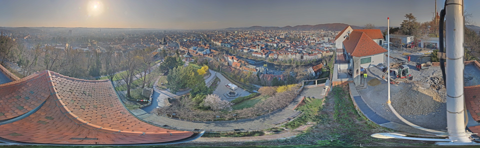 Archiv Foto Webcam Graz: Panorama vom Schlossberg