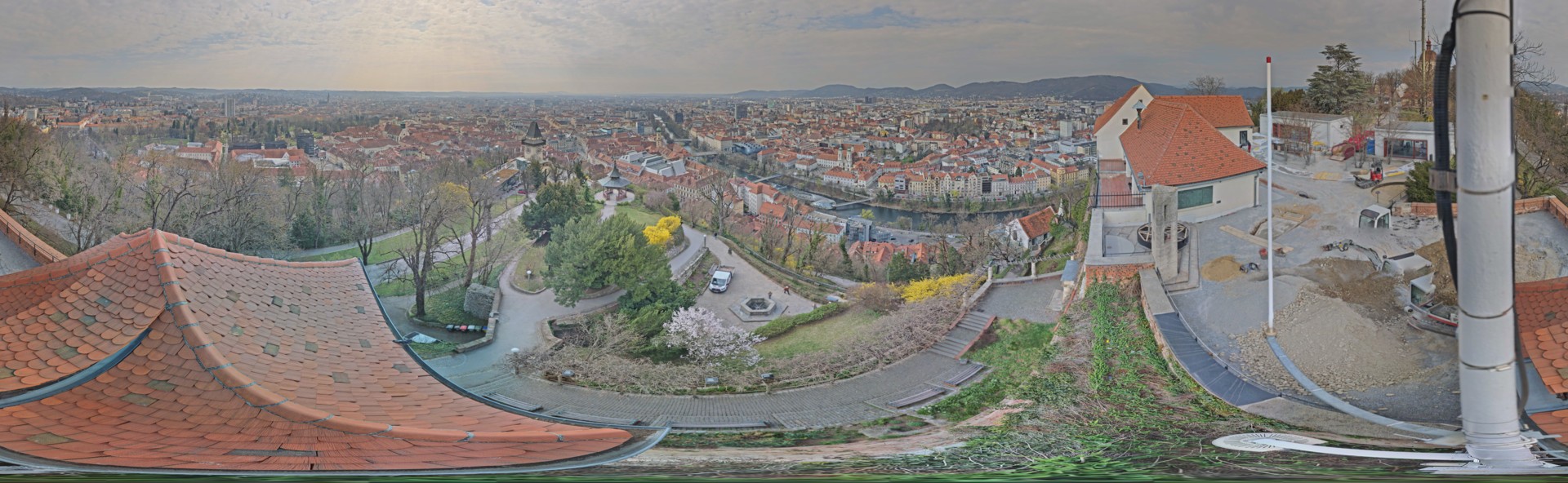 Archiv Foto Webcam Graz: Panorama vom Schlossberg