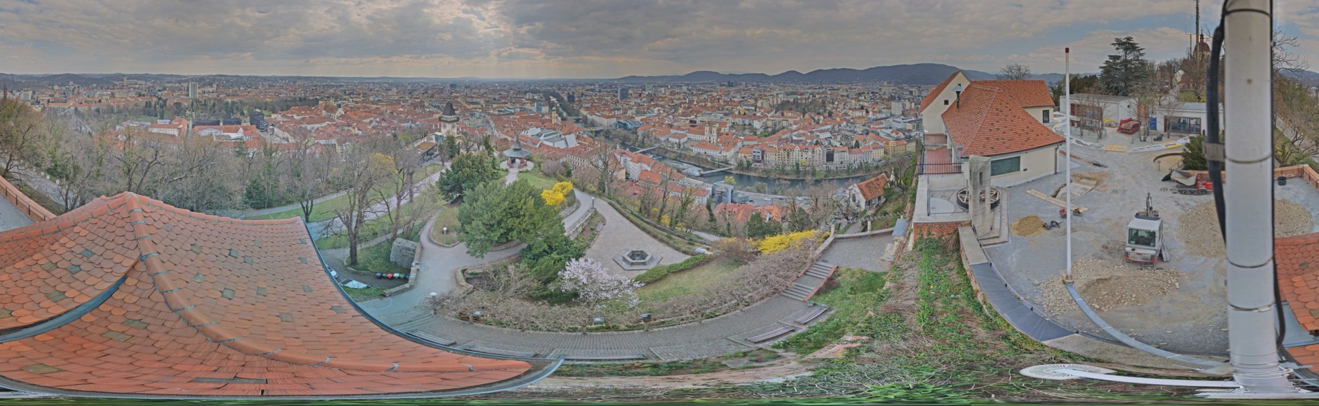 Archiv Foto Webcam Graz: Panorama vom Schlossberg