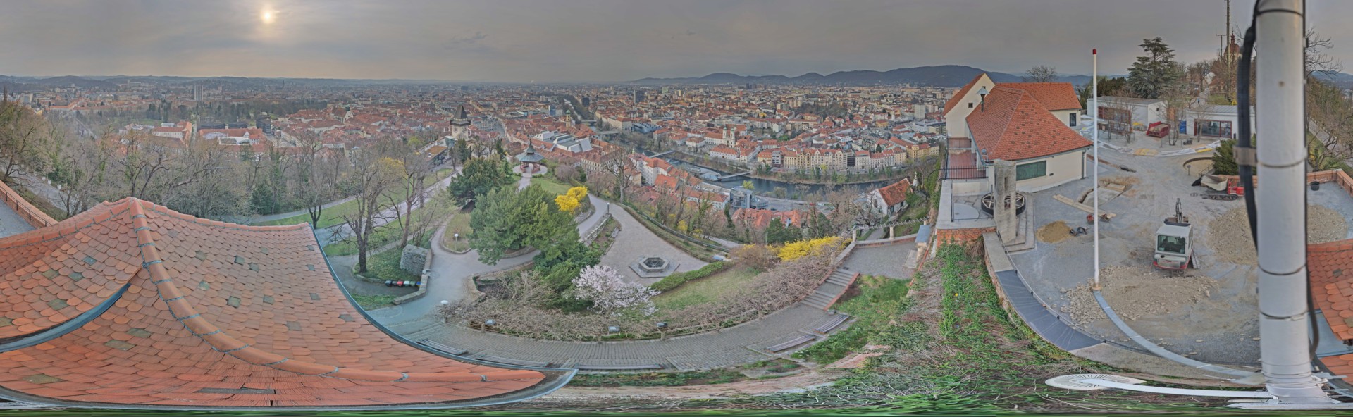 Archiv Foto Webcam Graz: Panorama vom Schlossberg