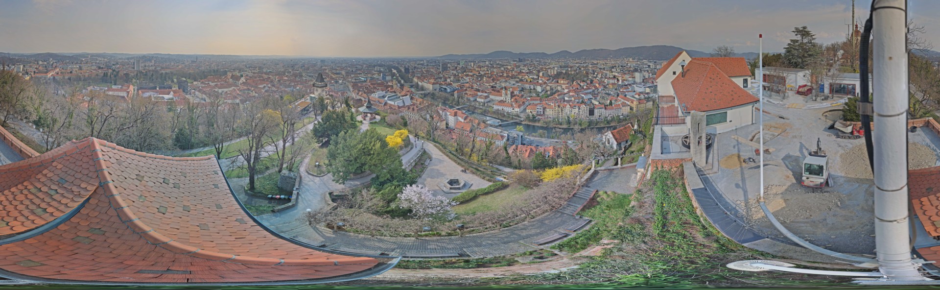 Archiv Foto Webcam Graz: Panorama vom Schlossberg