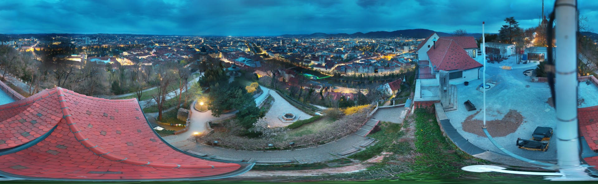 Archiv Foto Webcam Graz: Panorama vom Schlossberg