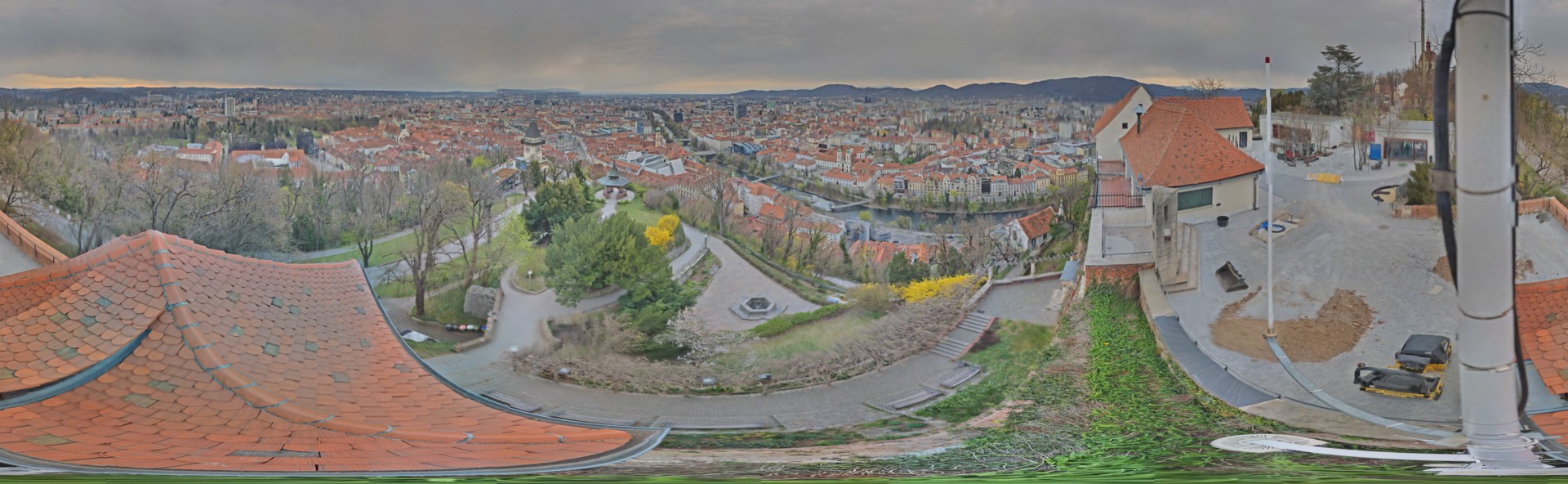 Archiv Foto Webcam Graz: Panorama vom Schlossberg