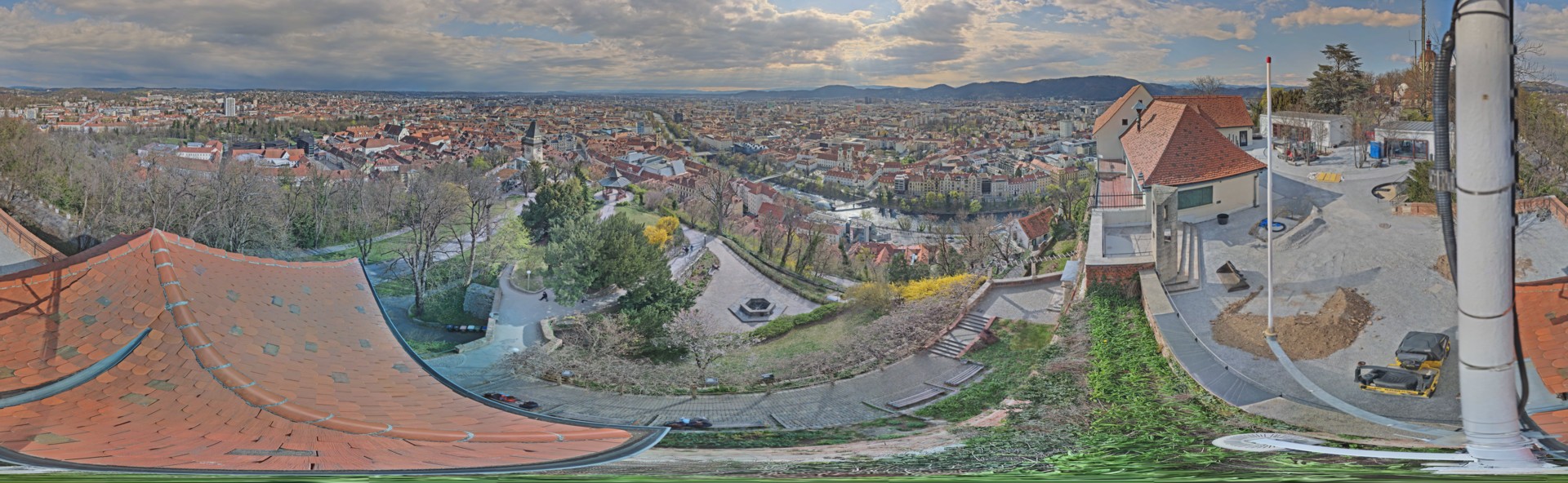 Archiv Foto Webcam Graz: Panorama vom Schlossberg