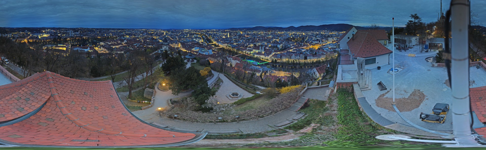 Archiv Foto Webcam Graz: Panorama vom Schlossberg