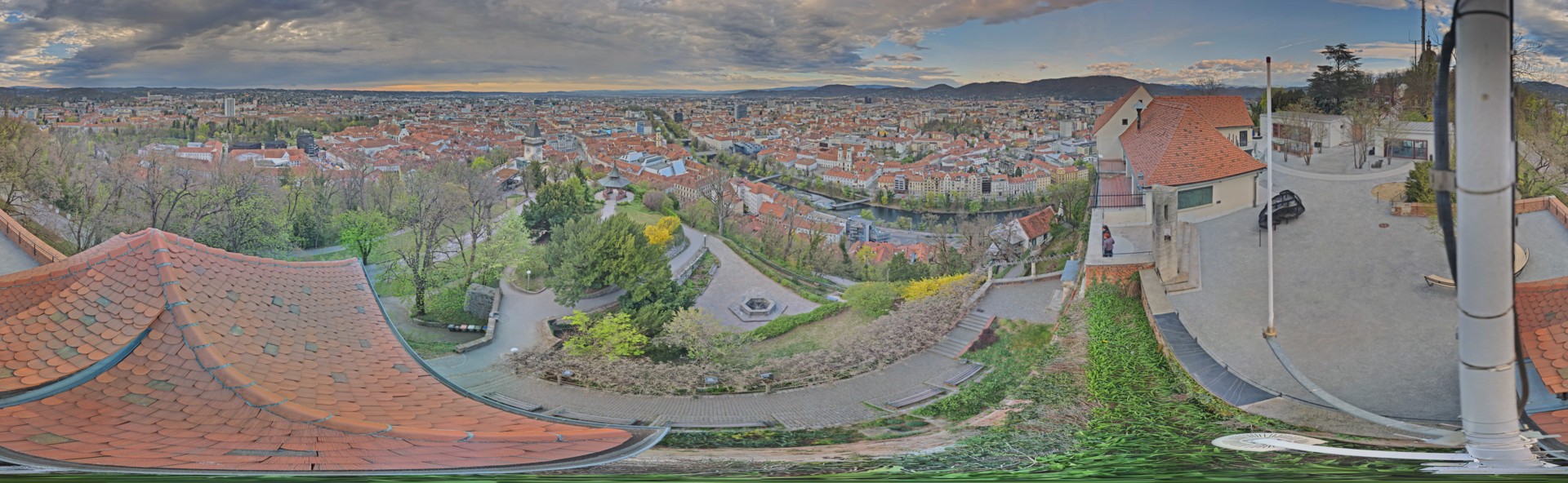 Archiv Foto Webcam Graz: Panorama vom Schlossberg