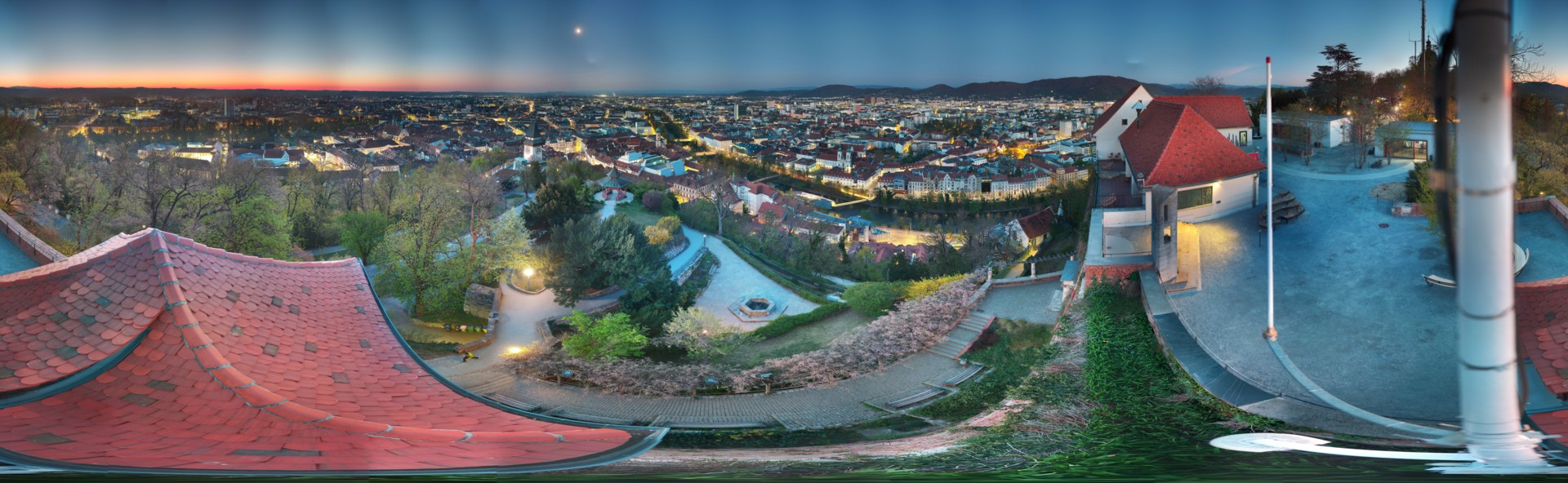 Archiv Foto Webcam Graz: Panorama vom Schlossberg