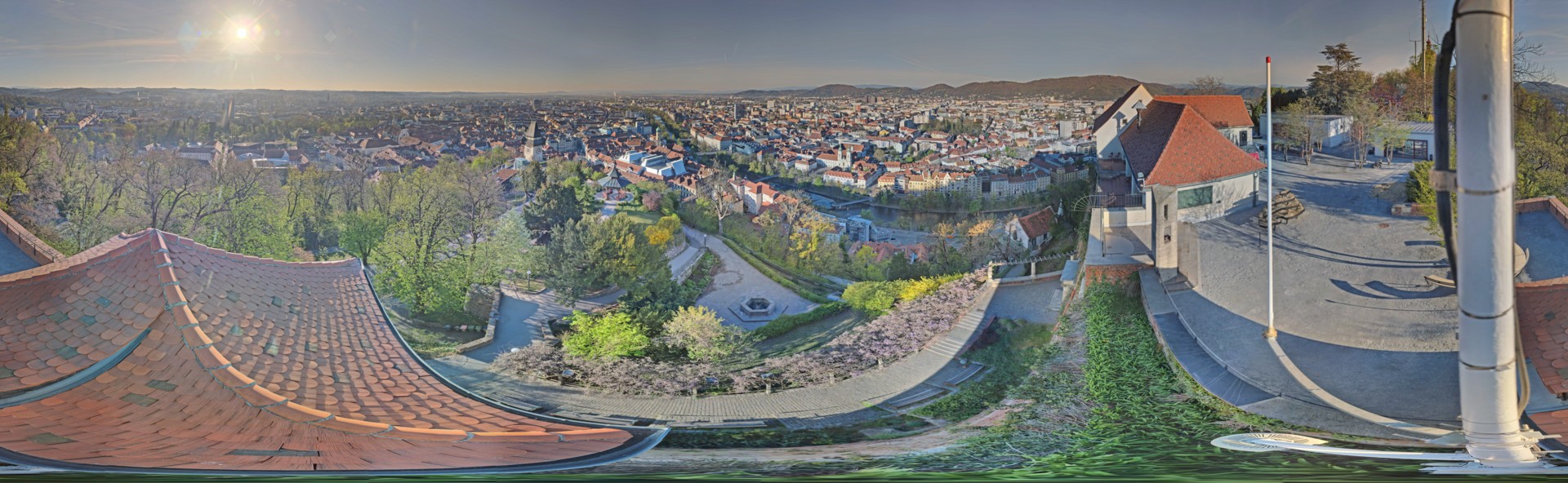 Archiv Foto Webcam Graz: Panorama vom Schlossberg