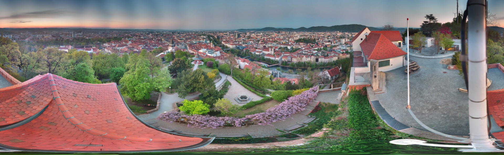 Archiv Foto Webcam Graz: Panorama vom Schlossberg