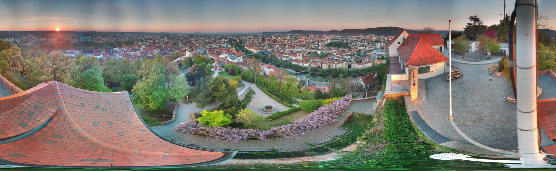 Archiv Foto Webcam Graz: Panorama vom Schlossberg