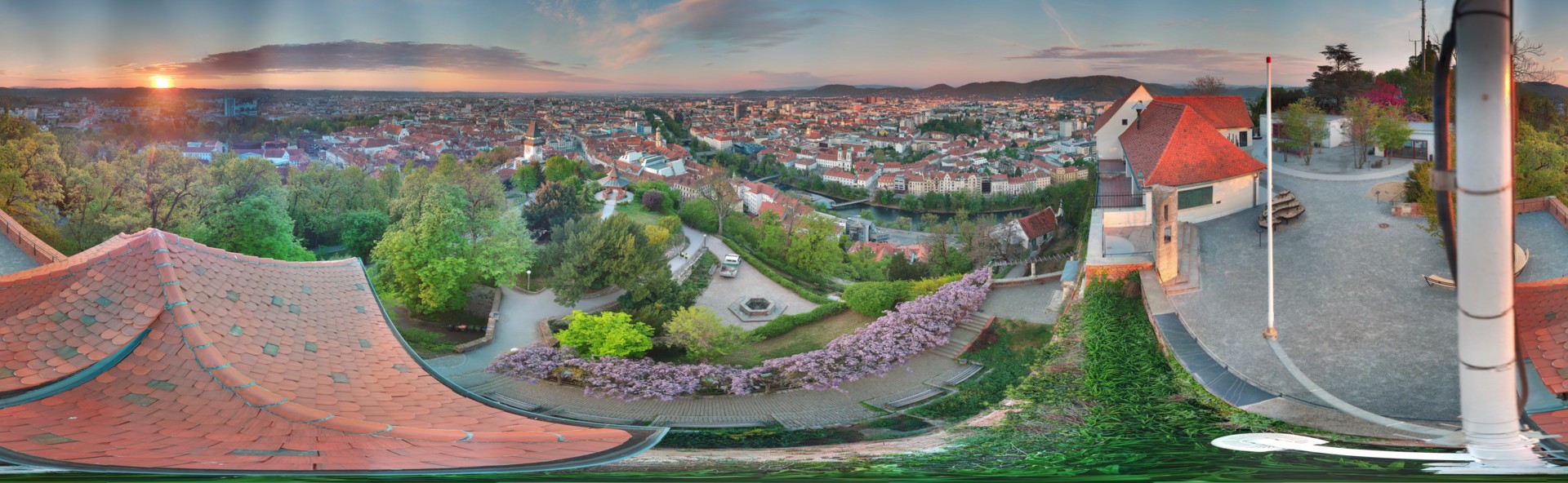 Archiv Foto Webcam Graz: Panorama vom Schlossberg