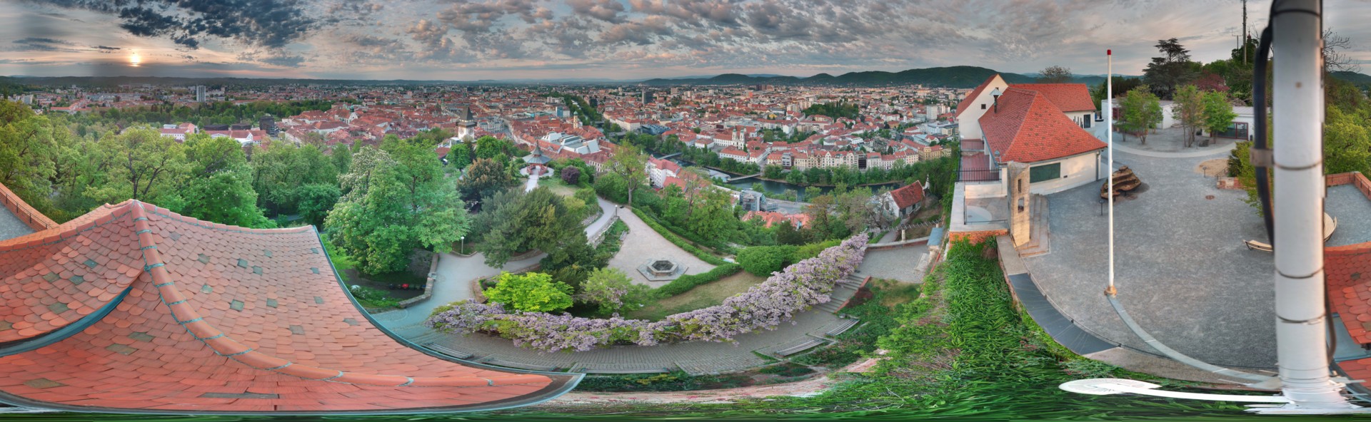 Archiv Foto Webcam Graz: Panorama vom Schlossberg
