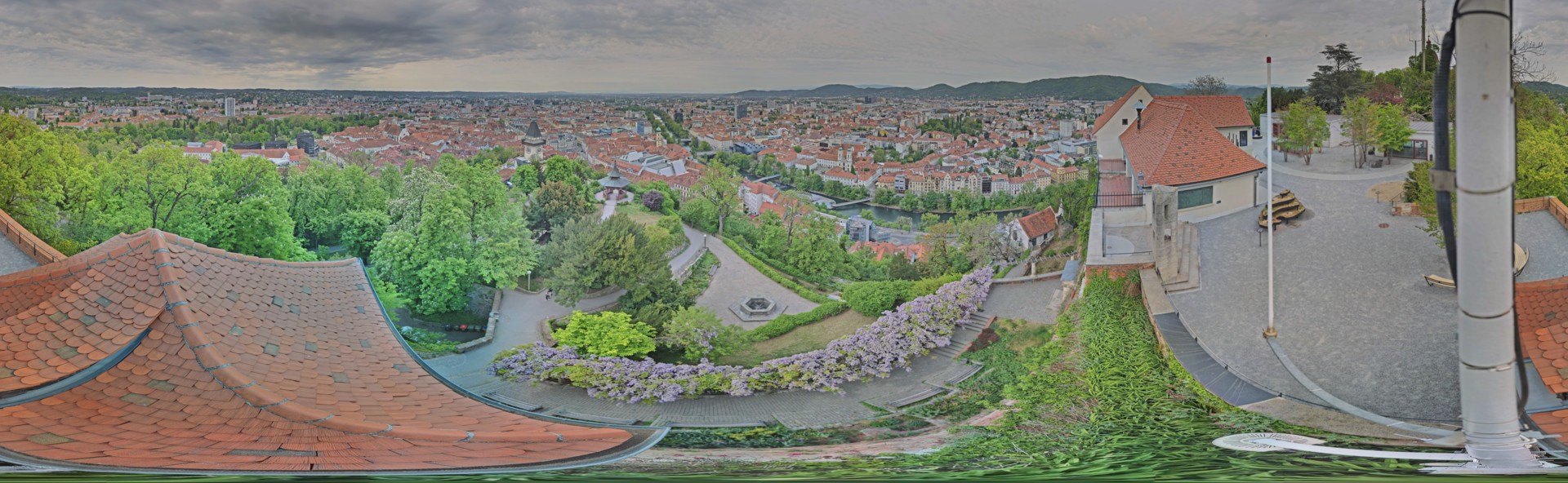 Archiv Foto Webcam Graz: Panorama vom Schlossberg