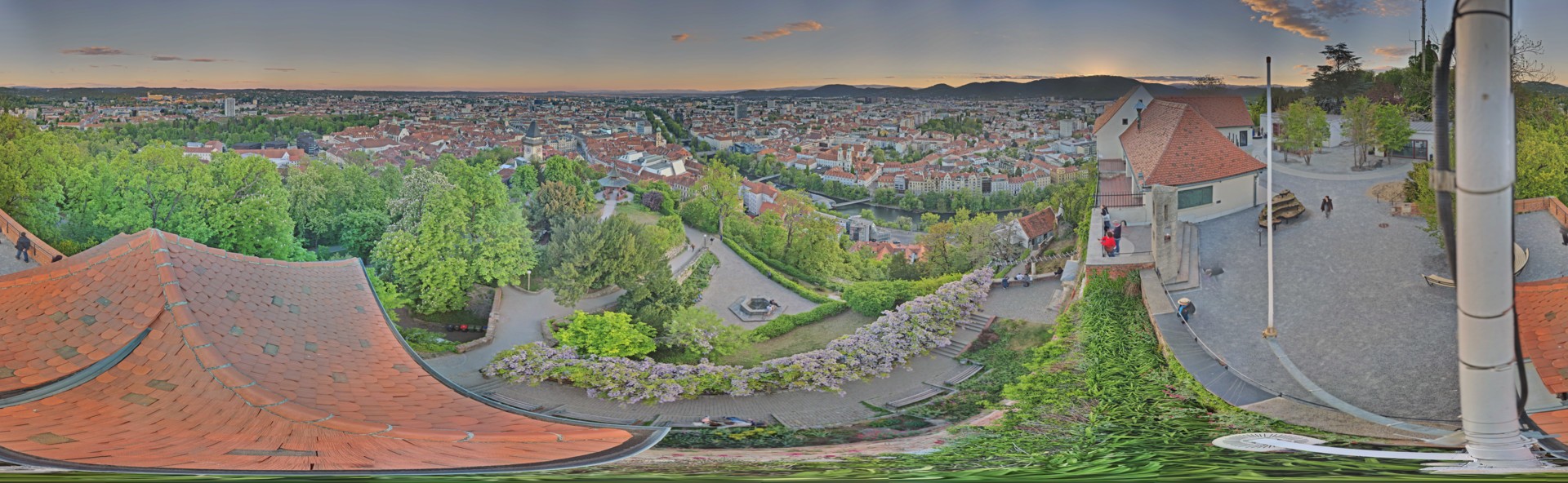 Archiv Foto Webcam Graz: Panorama vom Schlossberg