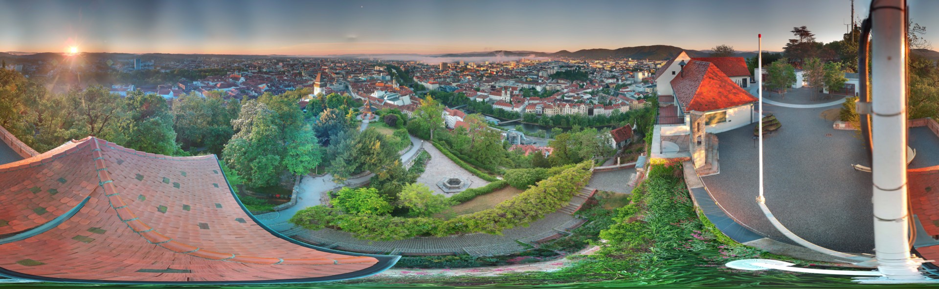 Archiv Foto Webcam Graz: Panorama vom Schlossberg
