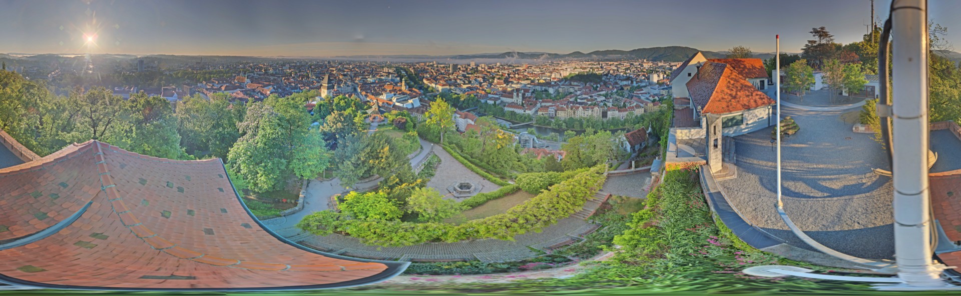 Archiv Foto Webcam Graz: Panorama vom Schlossberg