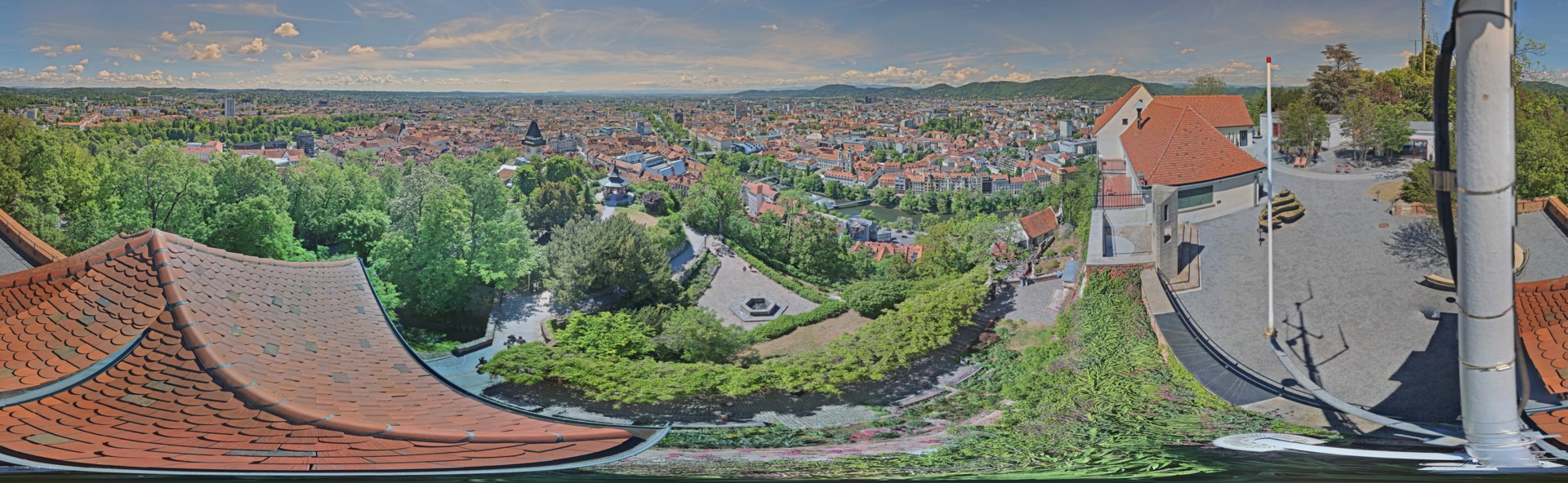 Archiv Foto Webcam Graz: Panorama vom Schlossberg
