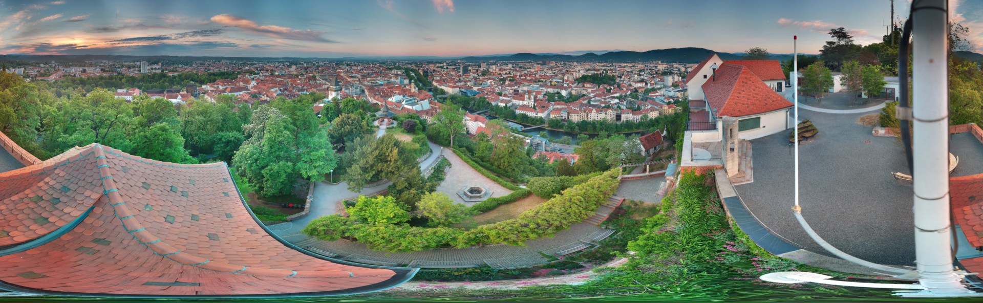 Archiv Foto Webcam Graz: Panorama vom Schlossberg