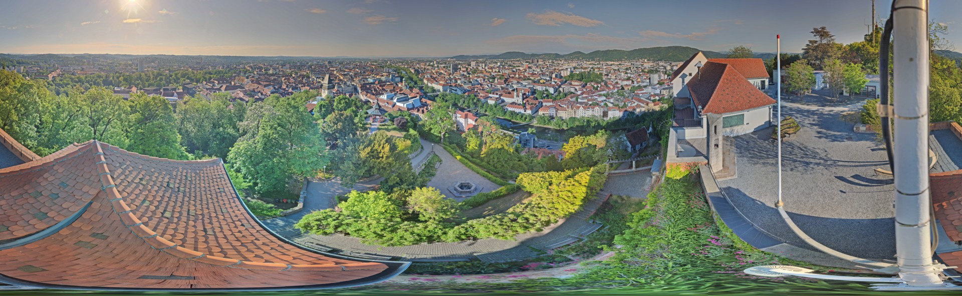 Archiv Foto Webcam Graz: Panorama vom Schlossberg