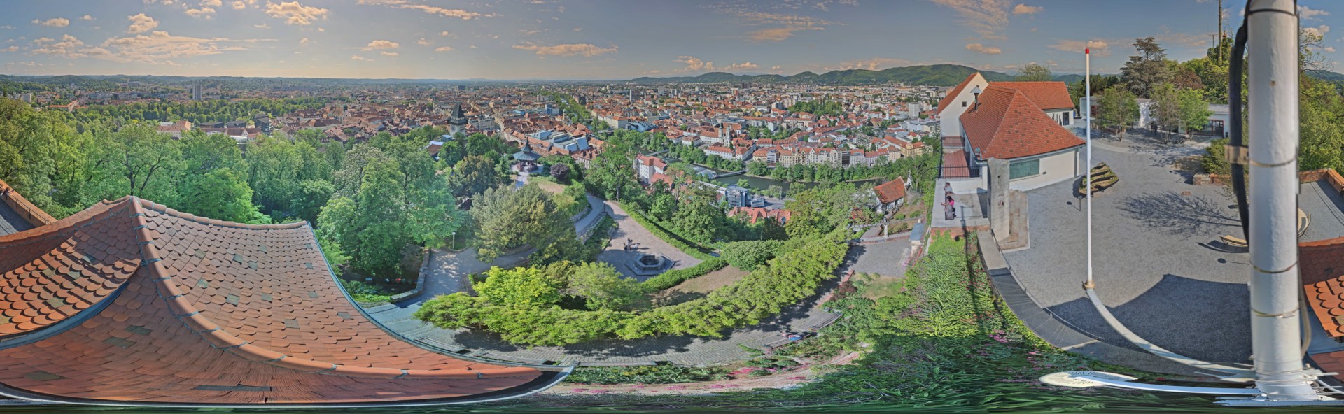 Archiv Foto Webcam Graz: Panorama vom Schlossberg