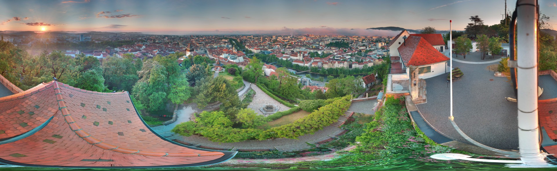 Archiv Foto Webcam Graz: Panorama vom Schlossberg