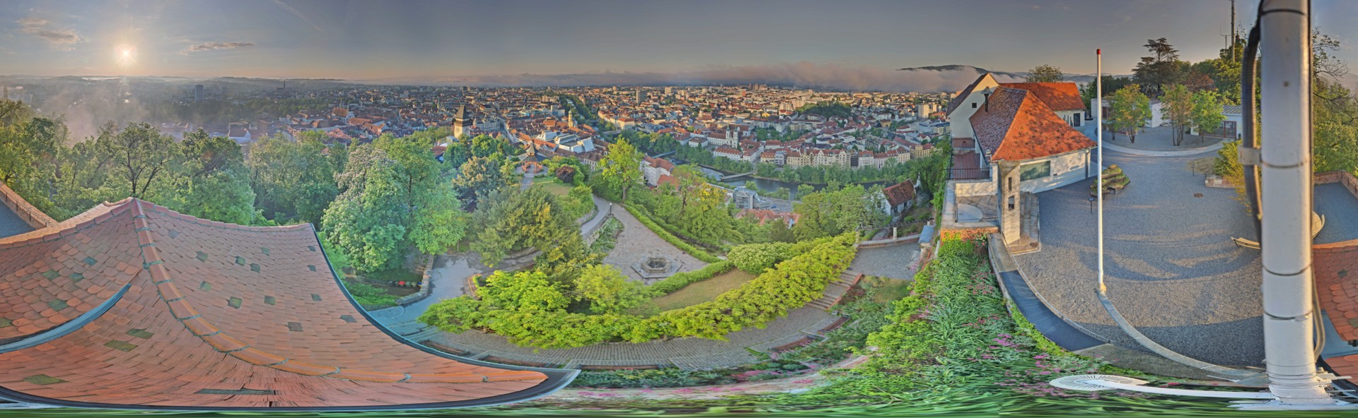 Archiv Foto Webcam Graz: Panorama vom Schlossberg