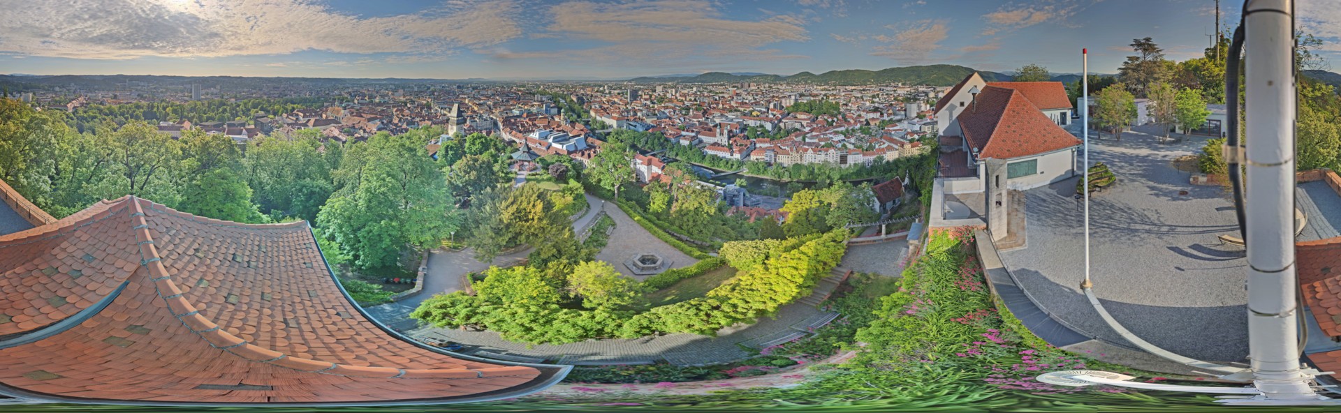 Archiv Foto Webcam Graz: Panorama vom Schlossberg
