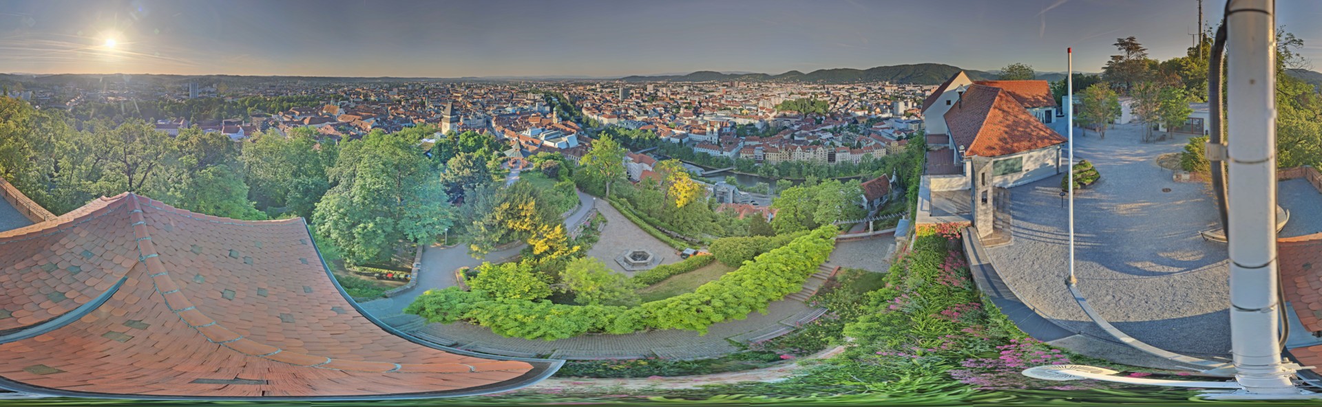 Archiv Foto Webcam Graz: Panorama vom Schlossberg