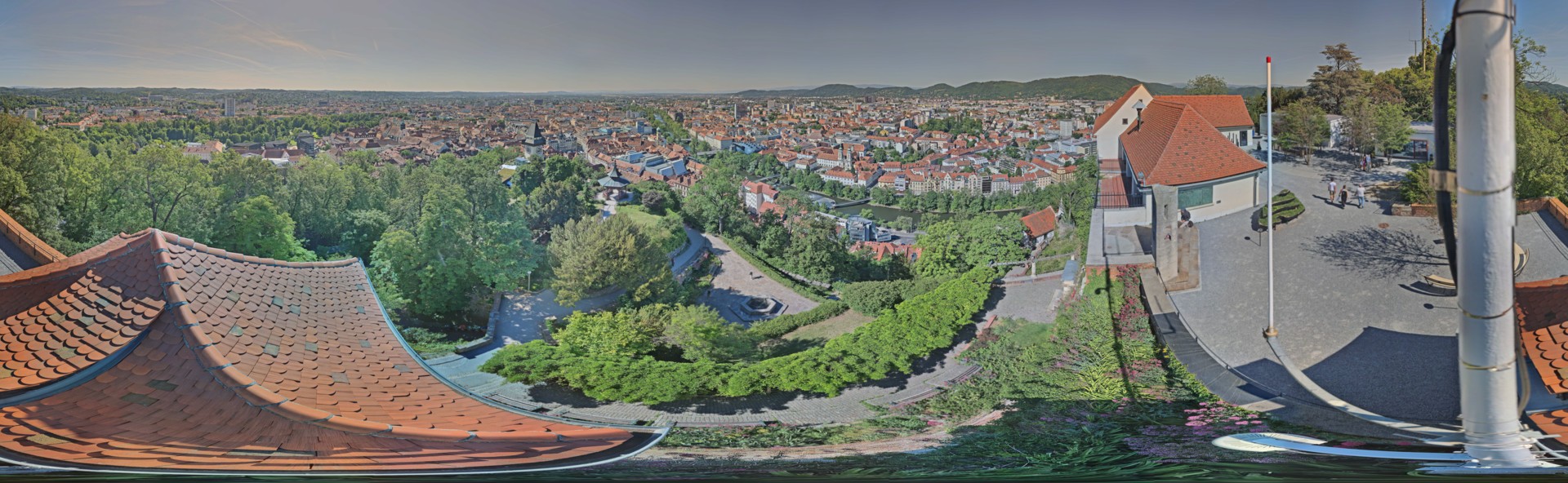 Archiv Foto Webcam Graz: Panorama vom Schlossberg