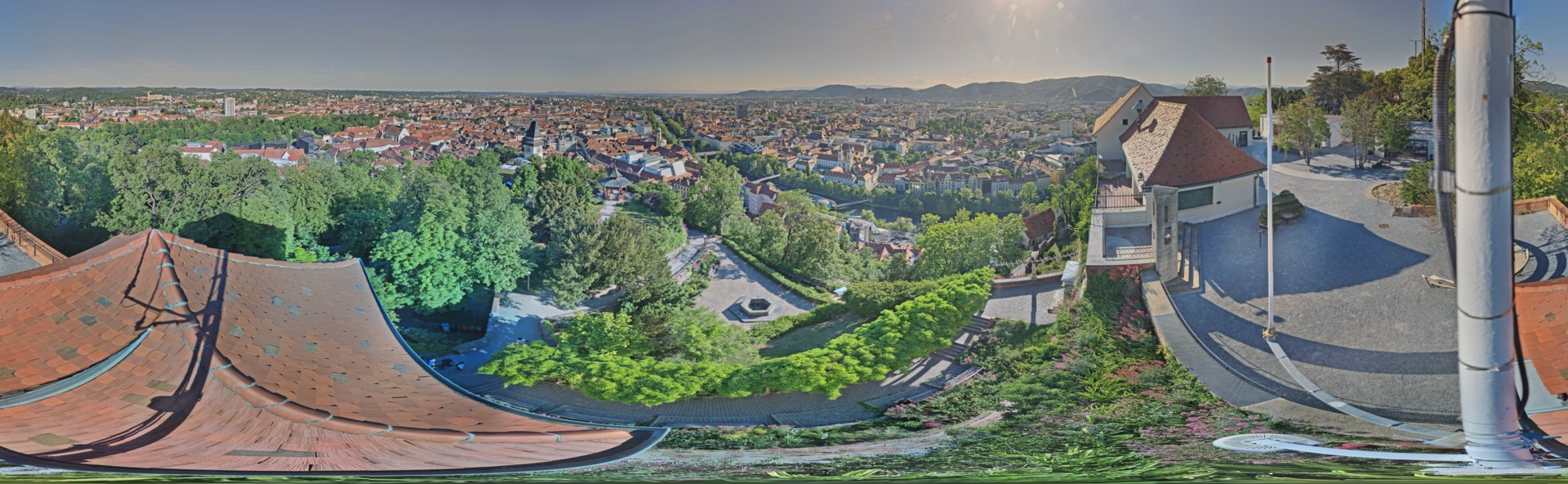 Archiv Foto Webcam Graz: Panorama vom Schlossberg