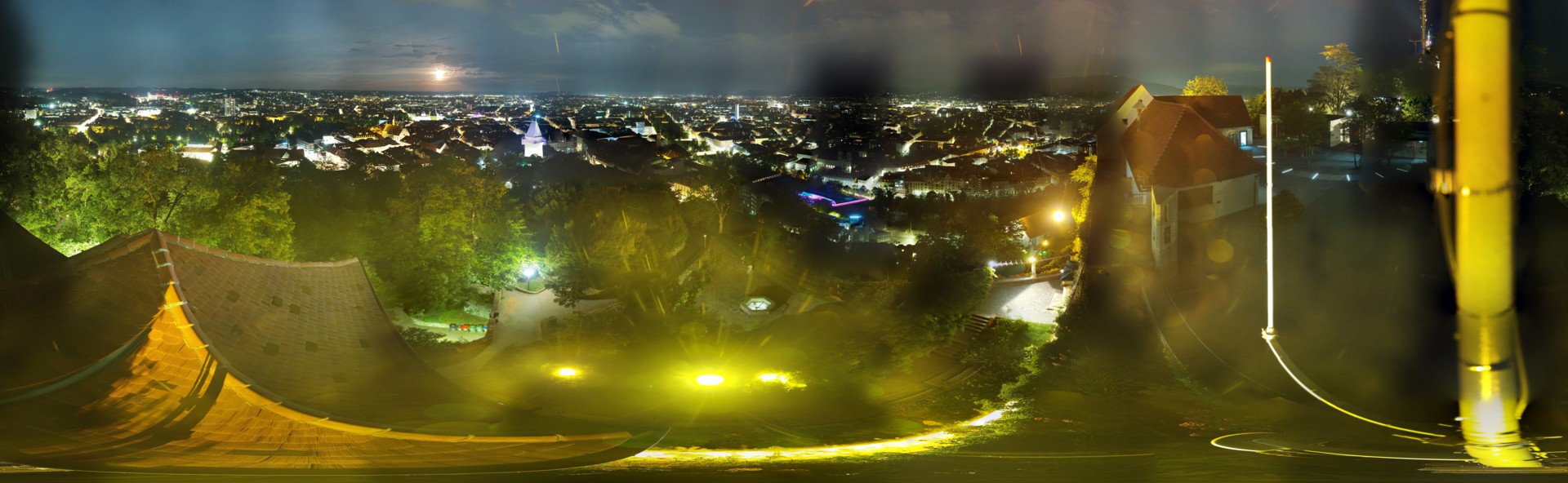 Archiv Foto Webcam Graz: Panorama vom Schlossberg