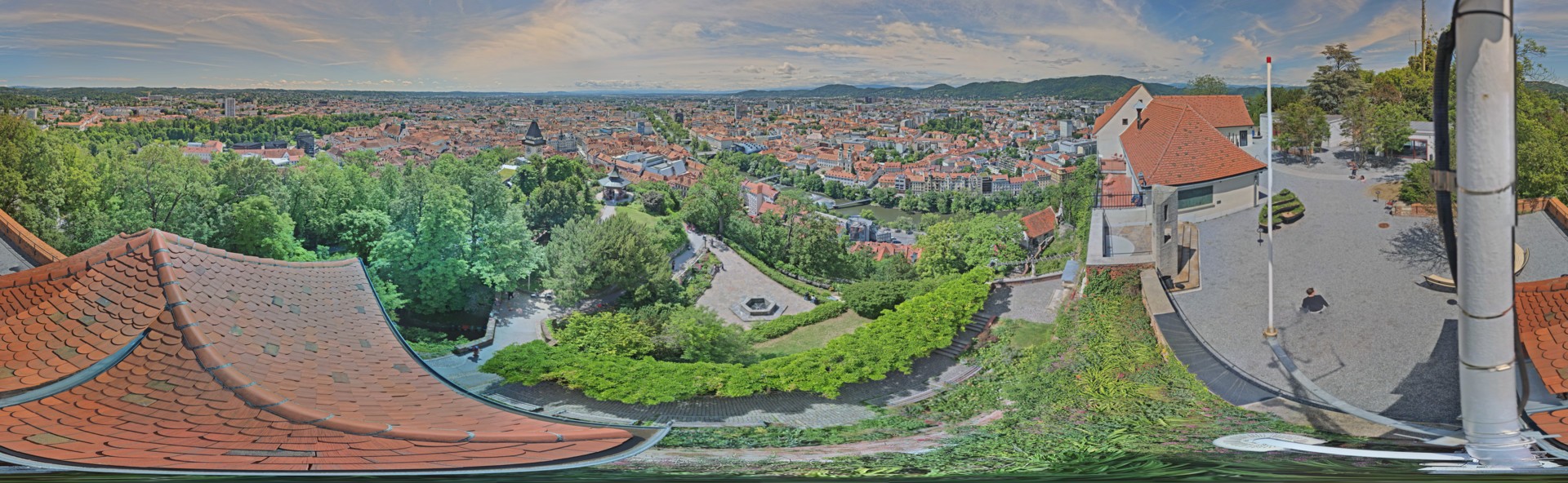 Archiv Foto Webcam Graz: Panorama vom Schlossberg