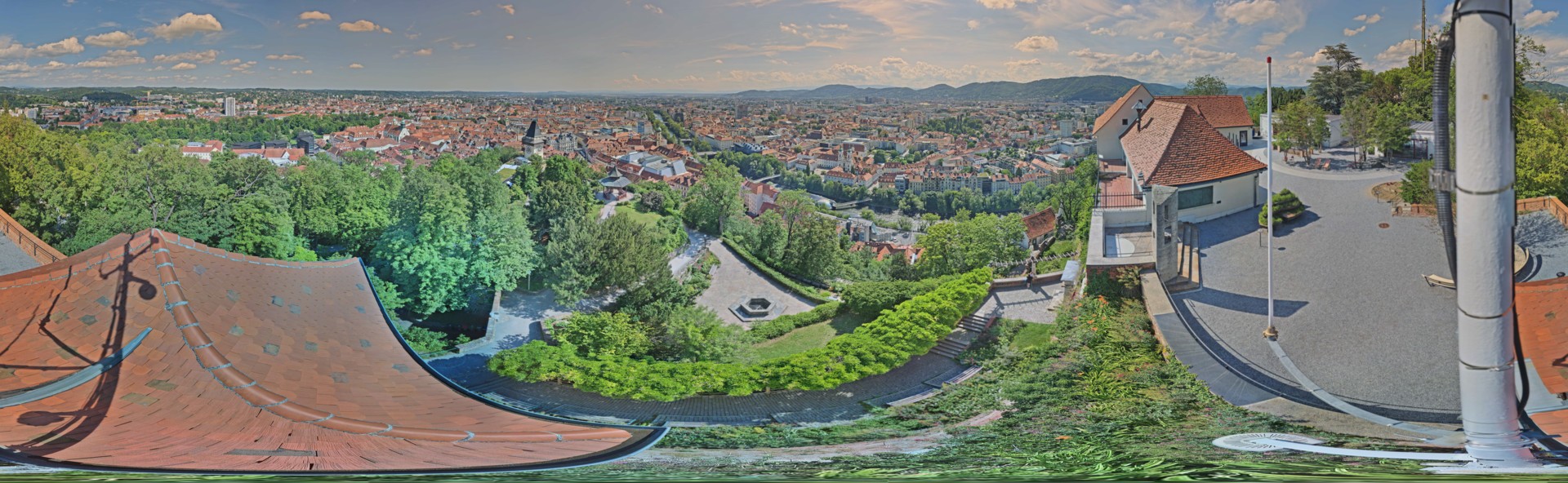 Archiv Foto Webcam Graz: Panorama vom Schlossberg