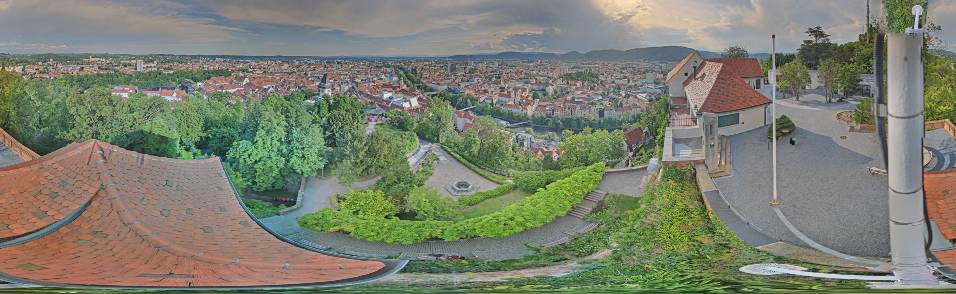Archiv Foto Webcam Graz: Panorama vom Schlossberg