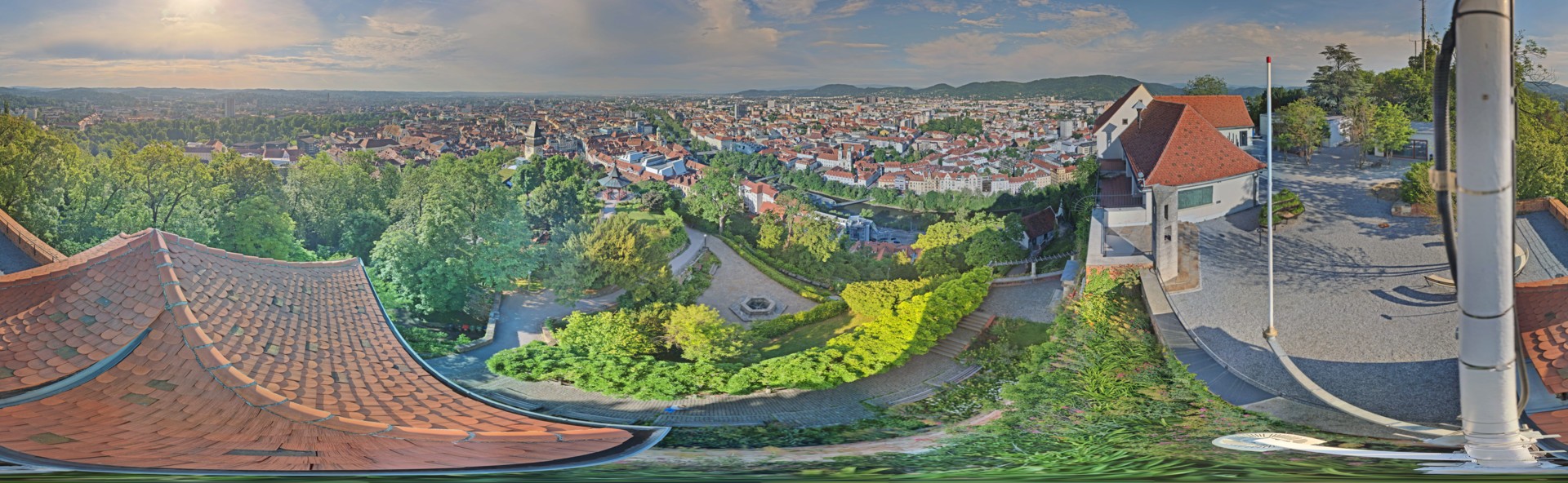 Archiv Foto Webcam Graz: Panorama vom Schlossberg