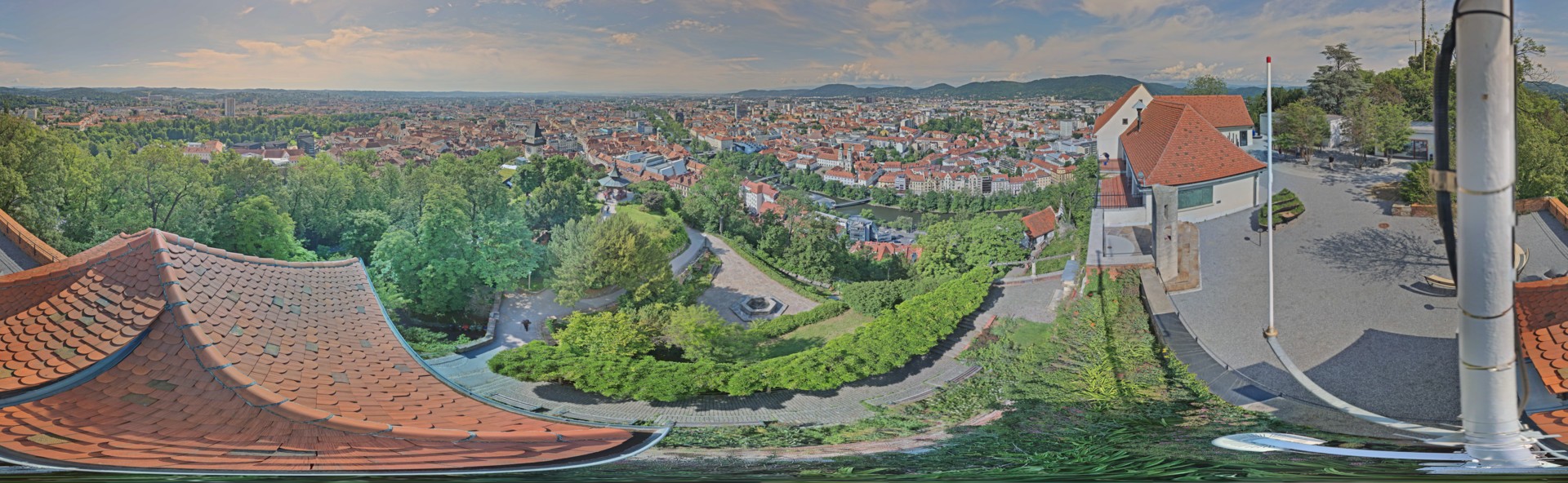 Archiv Foto Webcam Graz: Panorama vom Schlossberg