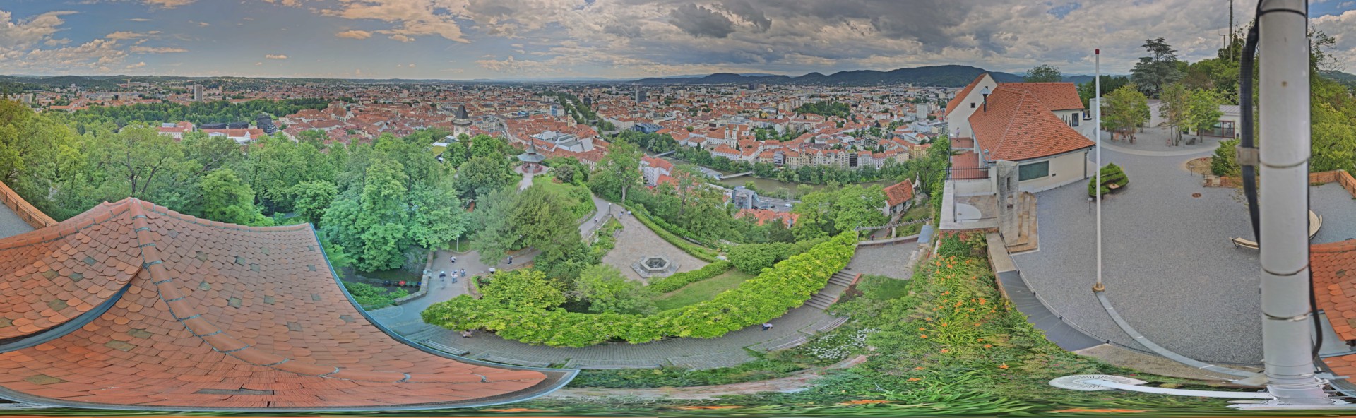 Archiv Foto Webcam Graz: Panorama vom Schlossberg