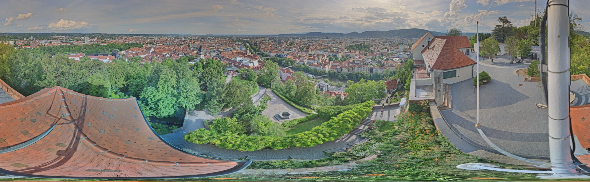 Archiv Foto Webcam Graz: Panorama vom Schlossberg